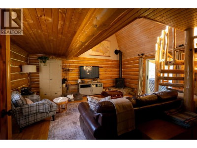 5980 SALMON VALLEY Road | Prince George British Columbia | Slide Image Six
