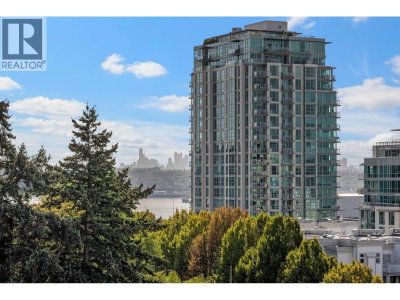 105 2ND Street | North Vancouver British Columbia | Slide Image Thirteen