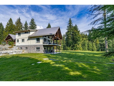 10062 CHARLONG Terrace | Mission British Columbia | Slide Image Two