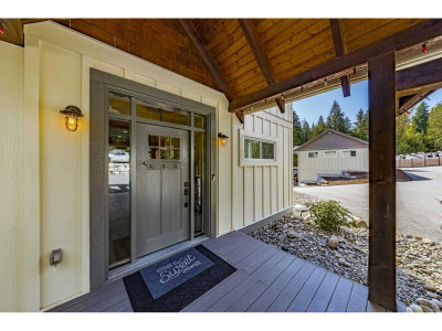 10062 CHARLONG Terrace | Mission British Columbia | Slide Image Five