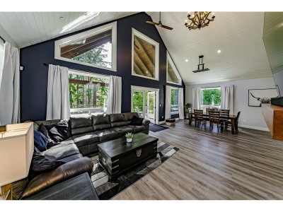 10062 CHARLONG Terrace | Mission British Columbia | Slide Image Nine