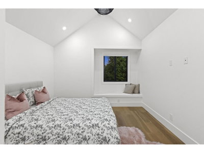 13026 16 Avenue | Surrey British Columbia | Slide Image Twenty-seven