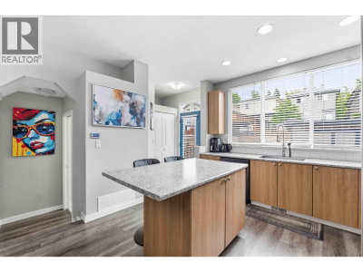 10288 243 Street | Maple Ridge British Columbia | Slide Image Eight