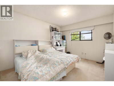 7340 SCHAEFER Avenue | Richmond British Columbia | Slide Image Twelve