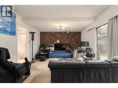 7340 SCHAEFER Avenue | Richmond British Columbia | Slide Image Six