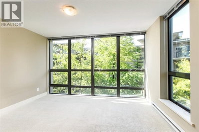2959 GLEN Drive | Coquitlam British Columbia | Slide Image Nine