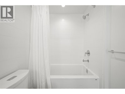657 WHITING Way | Coquitlam British Columbia | Slide Image Twenty-three