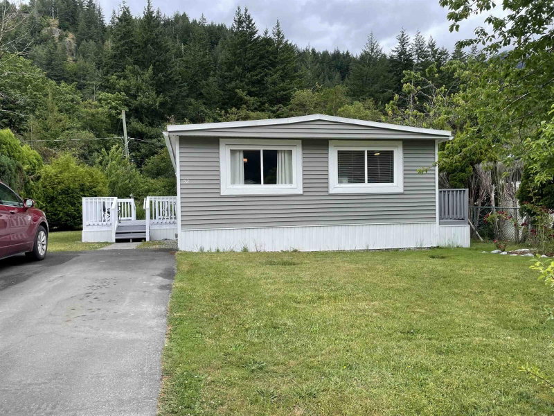 65367 KAWKAWA LAKE Road Hope British Columbia, V0X 1L1 - 2 Bedrooms Home For Sale