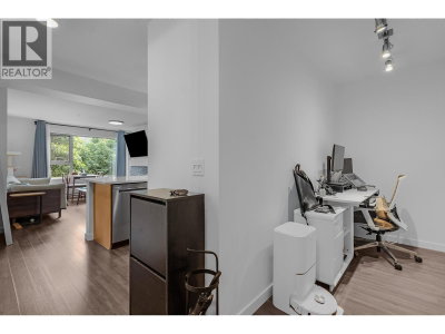 200 KLAHANIE Drive | Port Moody British Columbia | Slide Image Thirteen