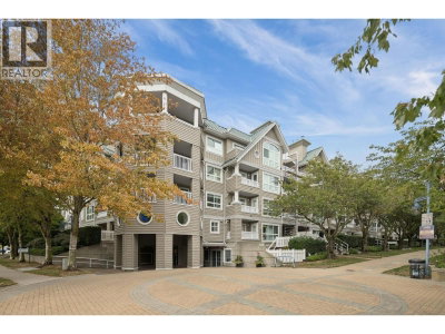 5900 DOVER Crescent | Richmond British Columbia | Slide Image Thirty-one