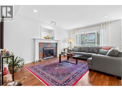 2020 PARKWAY Boulevard | Coquitlam British Columbia | Slide Image Seventeen