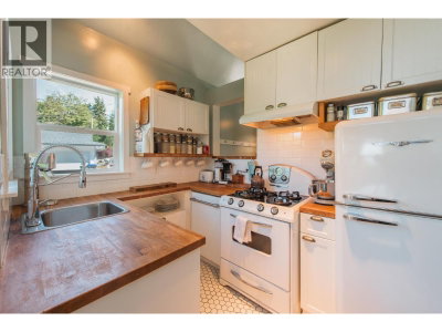 4981 GEER Road | Sechelt British Columbia | Slide Image Six