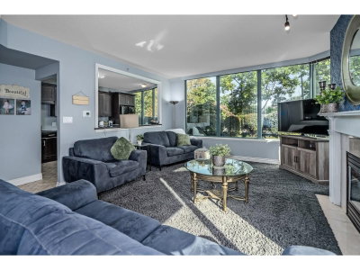 32330 SOUTH FRASER Way | Abbotsford British Columbia | Slide Image Six