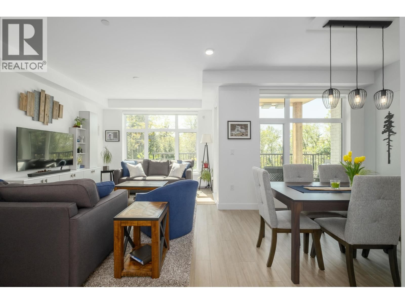 747 3RD Street, North Vancouver, British Columbia V7L 1G8