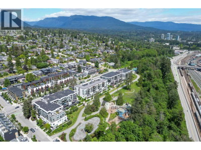 747 3RD Street | North Vancouver British Columbia | Slide Image Thirty-seven