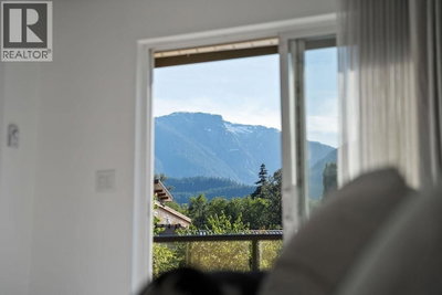 41050 TANTALUS Road | Squamish British Columbia | Slide Image Ten