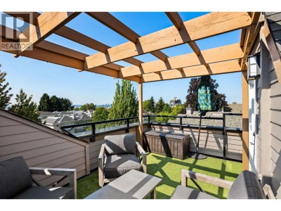 1121 ST. ANDREWS Avenue | North Vancouver British Columbia | Slide Image Thirty-two