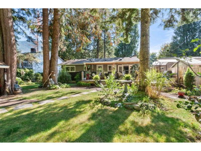 624 MOUNTAIN VIEW Road | Cultus Lake British Columbia | Slide Image Twenty-one