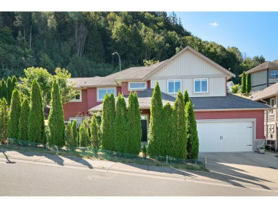 47264 VISTA Place | Chilliwack British Columbia | Slide Image Three