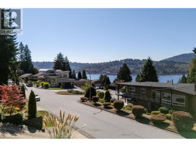 159 ROE Drive | Port Moody British Columbia | Slide Image Sixteen