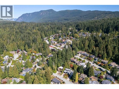 159 ROE Drive | Port Moody British Columbia | Slide Image Thirty-six