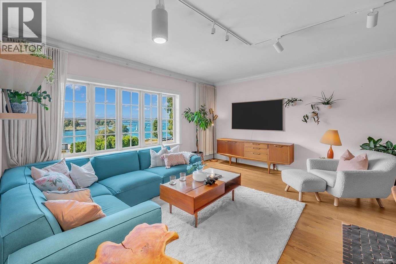 1311 BEACH Avenue, Vancouver, British Columbia V6E 1V6