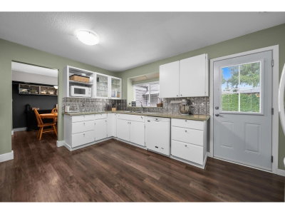 34855 LABURNUM Avenue | Abbotsford British Columbia | Slide Image Twelve