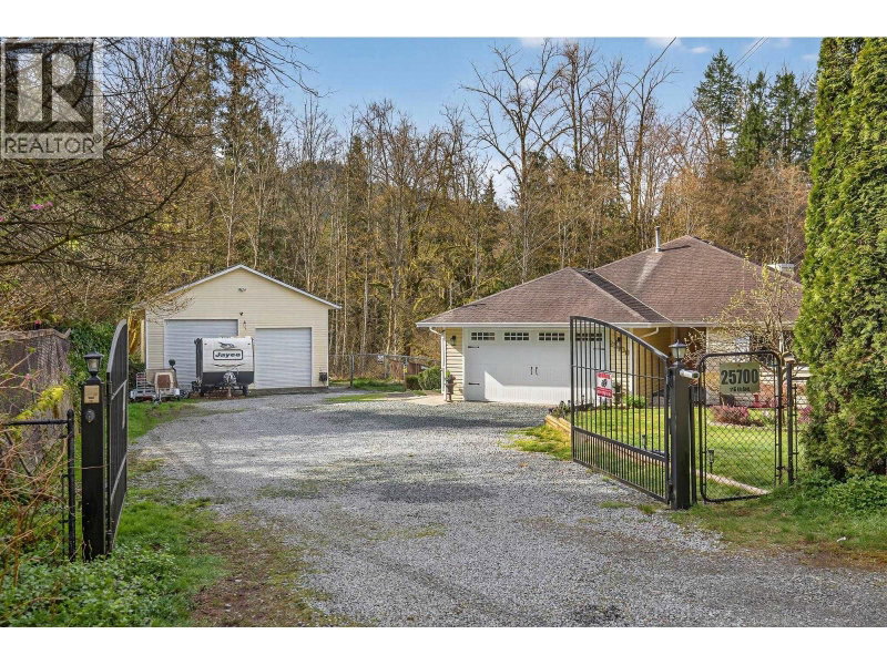 25700 116 Avenue Maple Ridge British Columbia, V4R 1Z6 - 4 Bedrooms Home For Sale