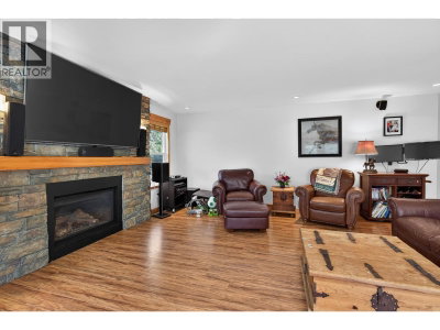 25700 116 Avenue | Maple Ridge British Columbia | Slide Image Eleven