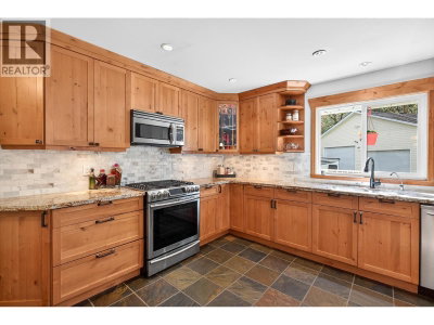 25700 116 Avenue | Maple Ridge British Columbia | Slide Image Thirteen