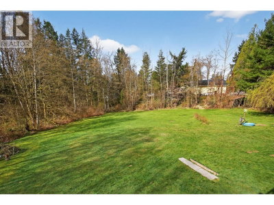 25700 116 Avenue | Maple Ridge British Columbia | Slide Image Thirty