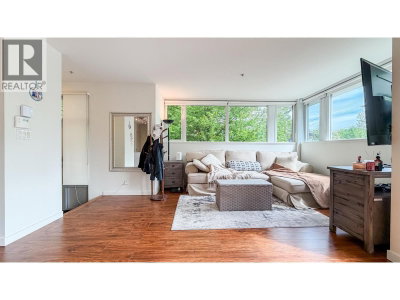 390 11TH Avenue | Vancouver British Columbia | Slide Image Eight