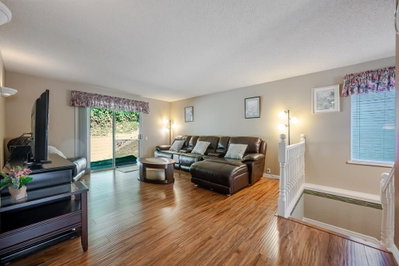 3051 CROSSLEY Drive | Abbotsford British Columbia | Slide Image Three