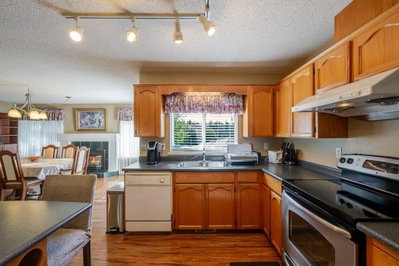 3051 CROSSLEY Drive | Abbotsford British Columbia | Slide Image Eight