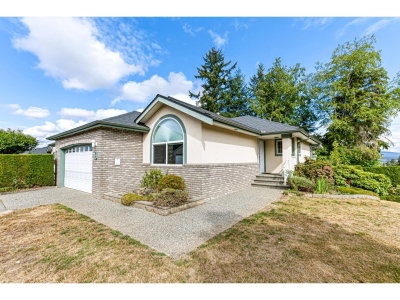 32777 CHILCOTIN Drive | Abbotsford British Columbia | Slide Image Two