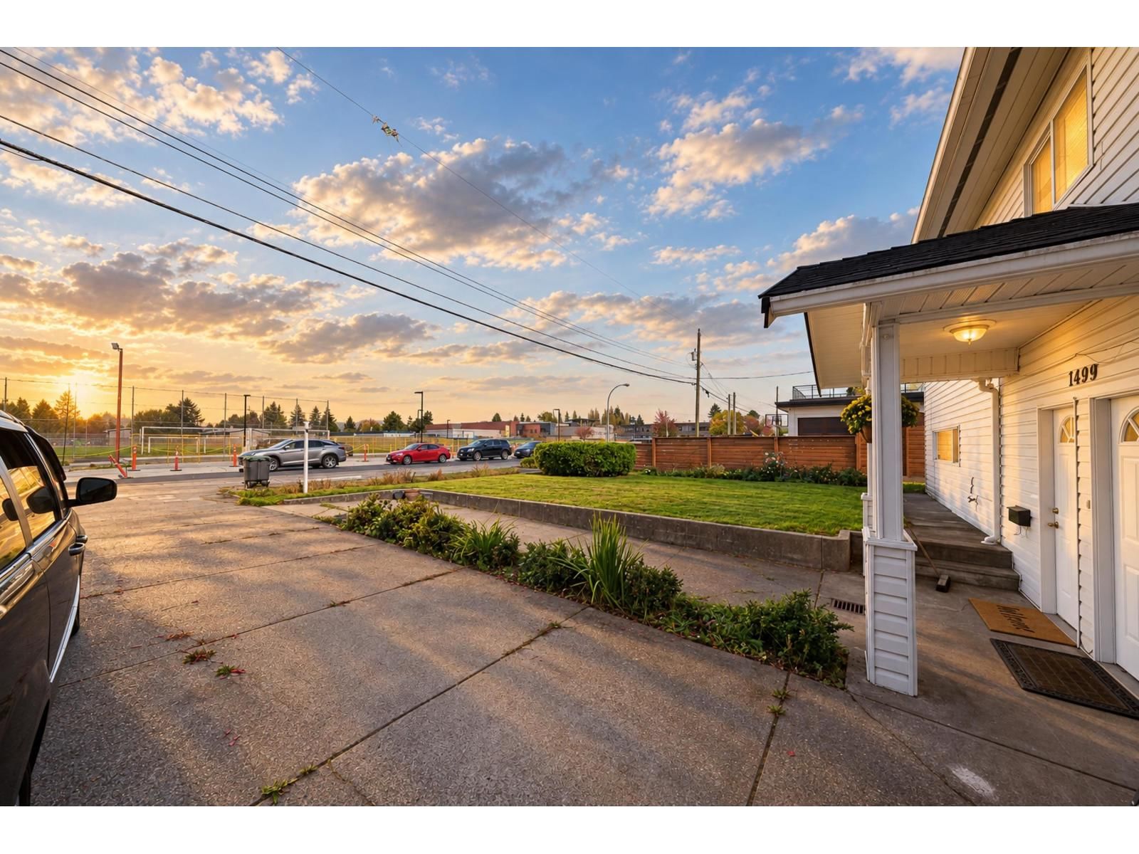14490 106A Avenue, Surrey, British Columbia V3R 1T4