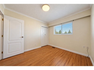 14490 106A Avenue | Surrey British Columbia | Slide Image Twelve