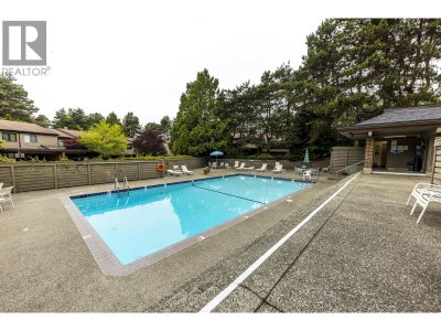 4101 YEW Street | Vancouver British Columbia | Slide Image Thirty
