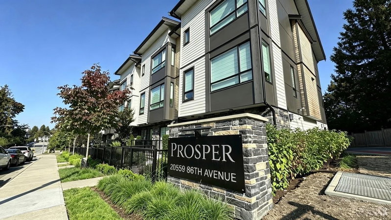 20559 86 Avenue Langley British Columbia, V2Y 2B6 - 4 Bedrooms Condo For Sale