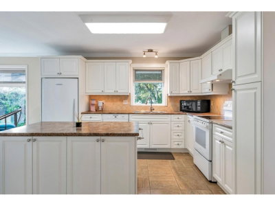 21556 86A Crescent | Langley British Columbia | Slide Image Seventeen