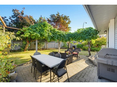 21556 86A Crescent | Langley British Columbia | Slide Image Four