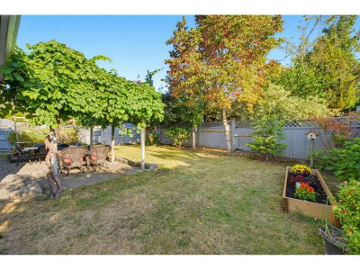 21556 86A Crescent | Langley British Columbia | Slide Image Five