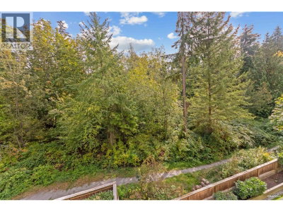 3625 WINDCREST Drive | North Vancouver British Columbia | Slide Image Thirteen