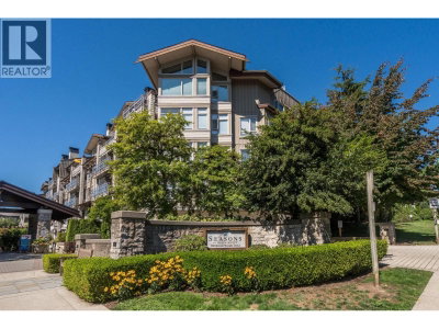 580 RAVEN WOODS Drive | North Vancouver British Columbia | Slide Image Twenty-four