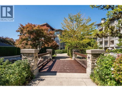 580 RAVEN WOODS Drive | North Vancouver British Columbia | Slide Image Thirty-two