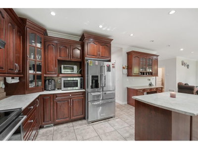 8032 MELBURN Drive | Mission British Columbia | Slide Image Twelve