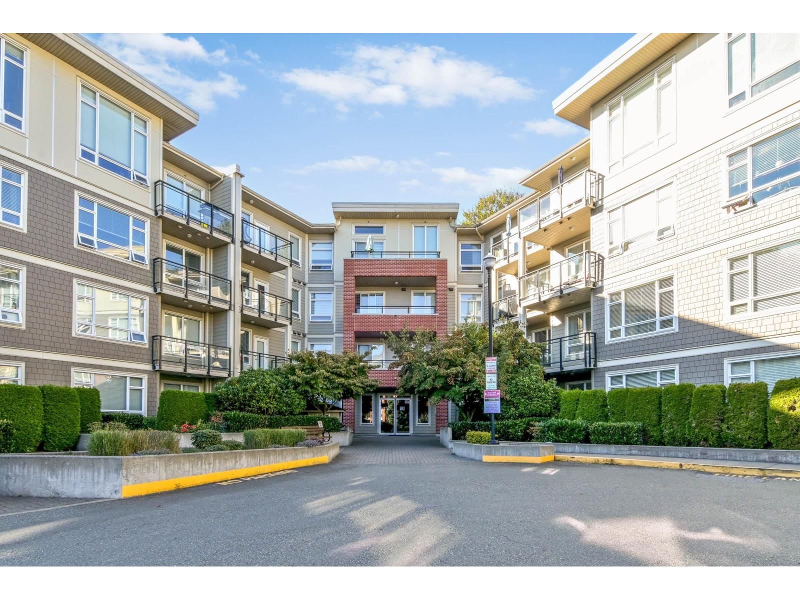 20211 66 Avenue, Langley, British Columbia V2Y 0L4