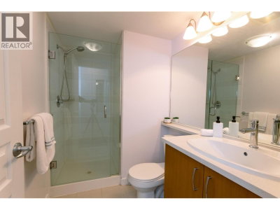 3105 LINCOLN Avenue | Coquitlam British Columbia | Slide Image Eighteen