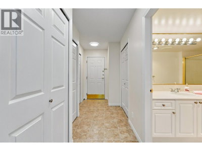6188 PATTERSON Avenue | Burnaby British Columbia | Slide Image Nineteen
