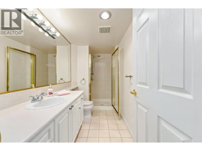 6188 PATTERSON Avenue | Burnaby British Columbia | Slide Image Twenty